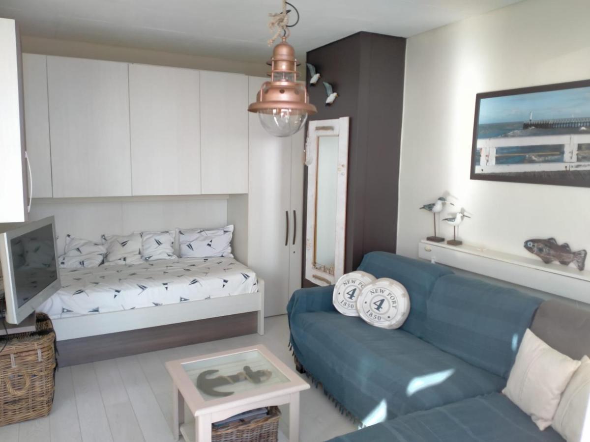 Studio Penthouse นิวว์ปอร์ท ภายนอก รูปภาพ